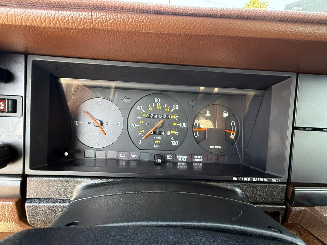 1987 Volvo 240 DL