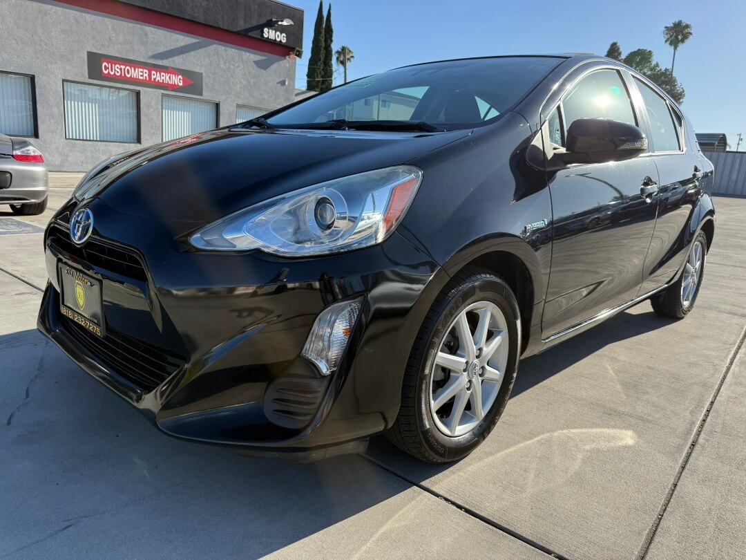 2016 Toyota Prius C Three
