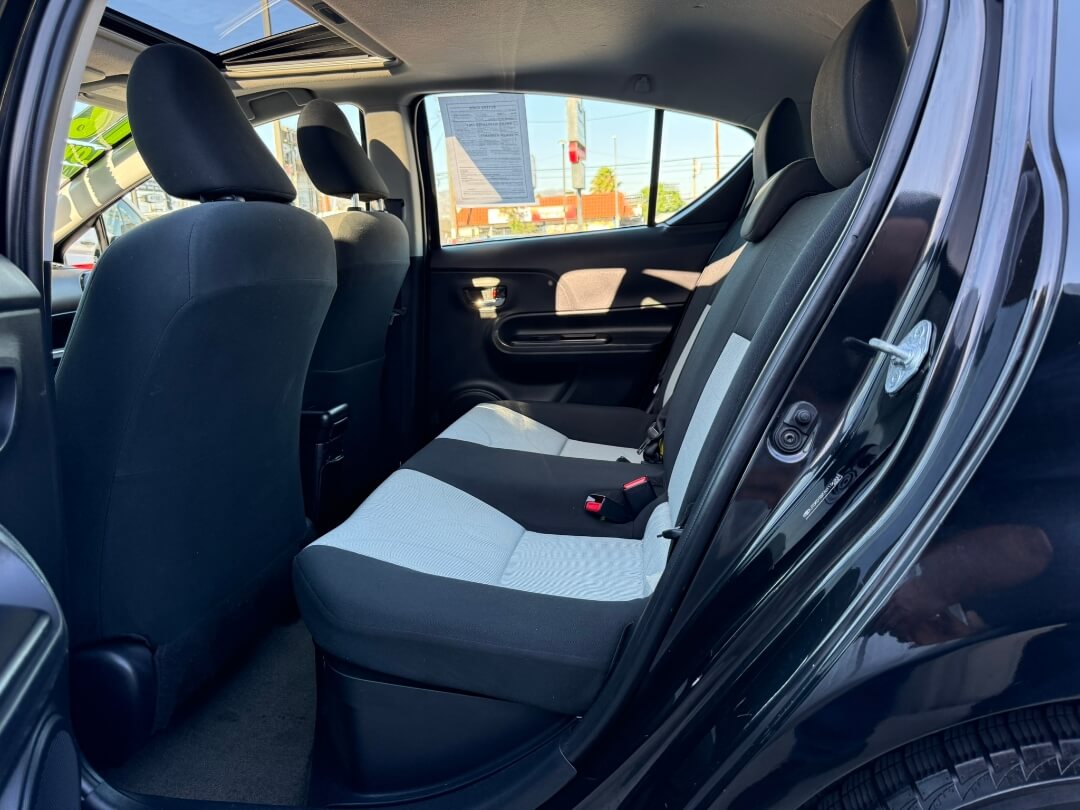 2016 Toyota Prius C Three