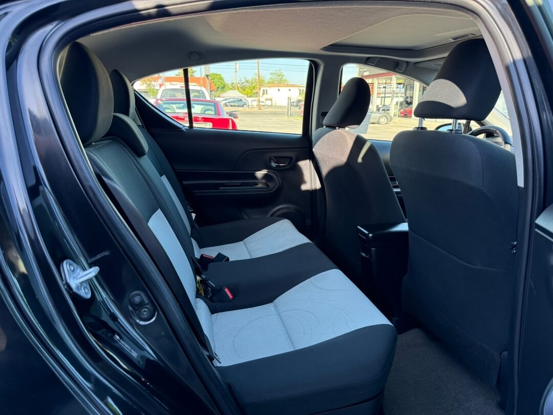 2016 Toyota Prius C Three