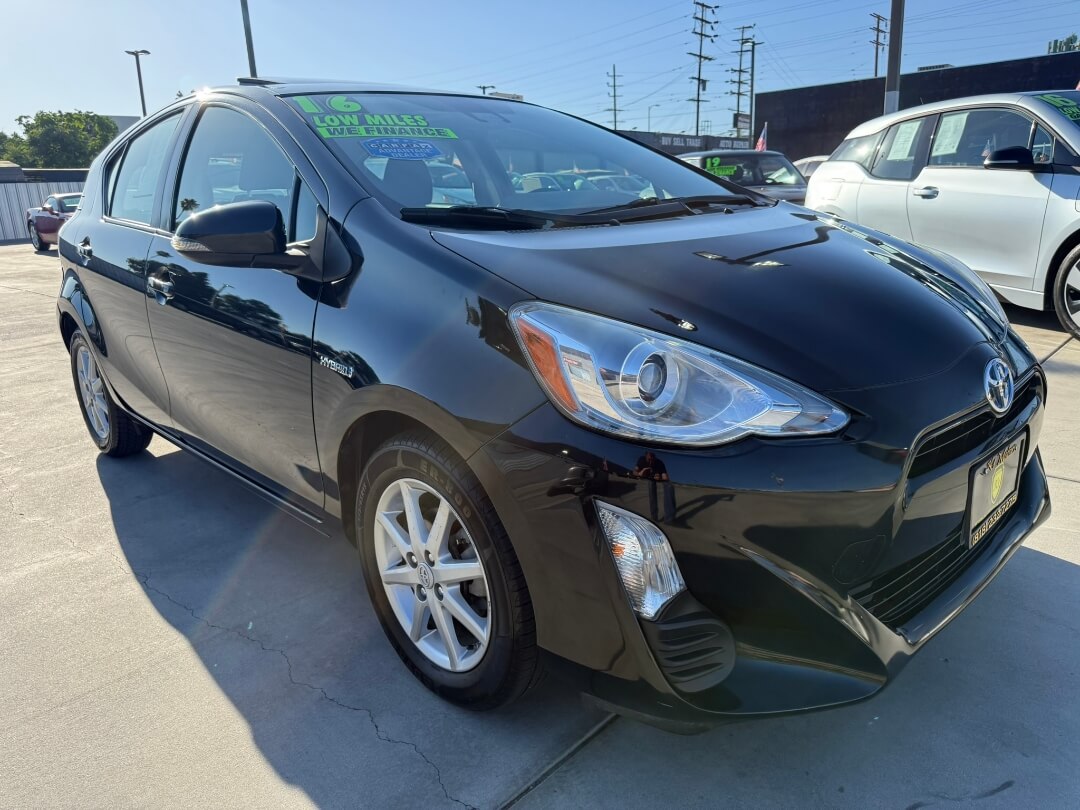 2016 Toyota Prius C Three