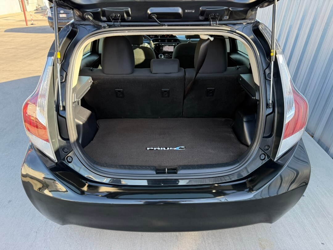 2016 Toyota Prius C Three
