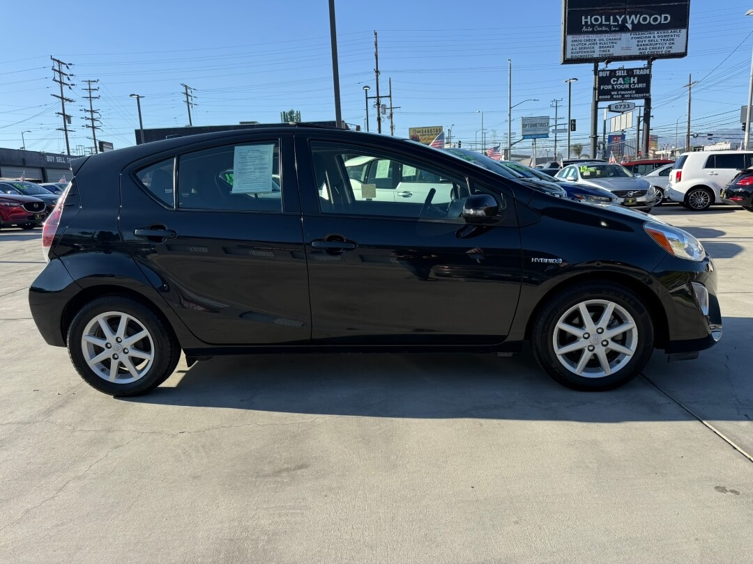 2016 Toyota Prius C Three