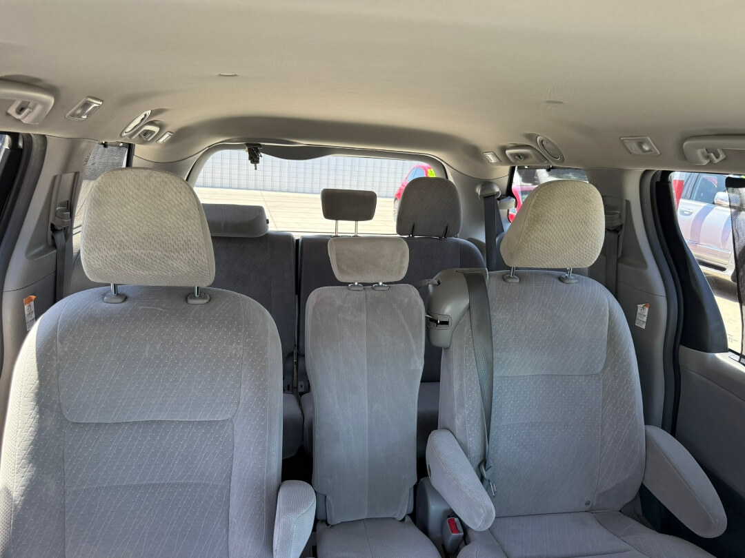 2017 Toyota Sienna LE 8-Passenger