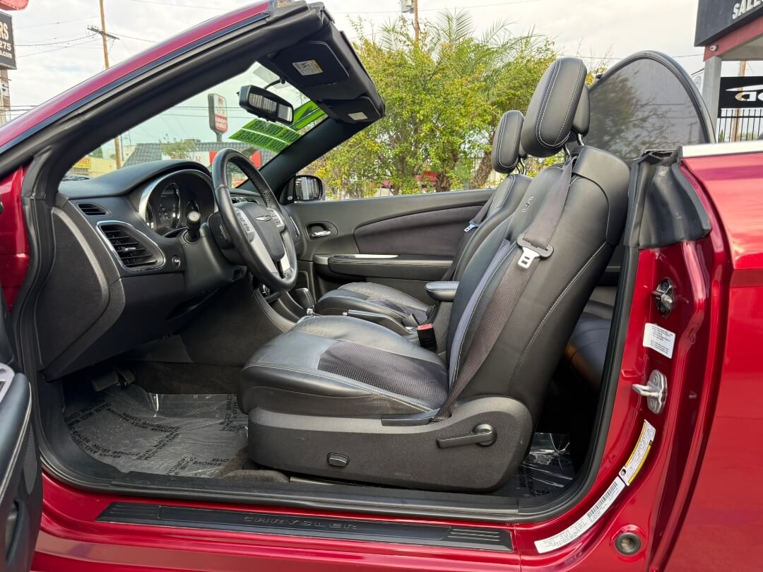 2012 Chrysler 200 S CONVERTIBLE 