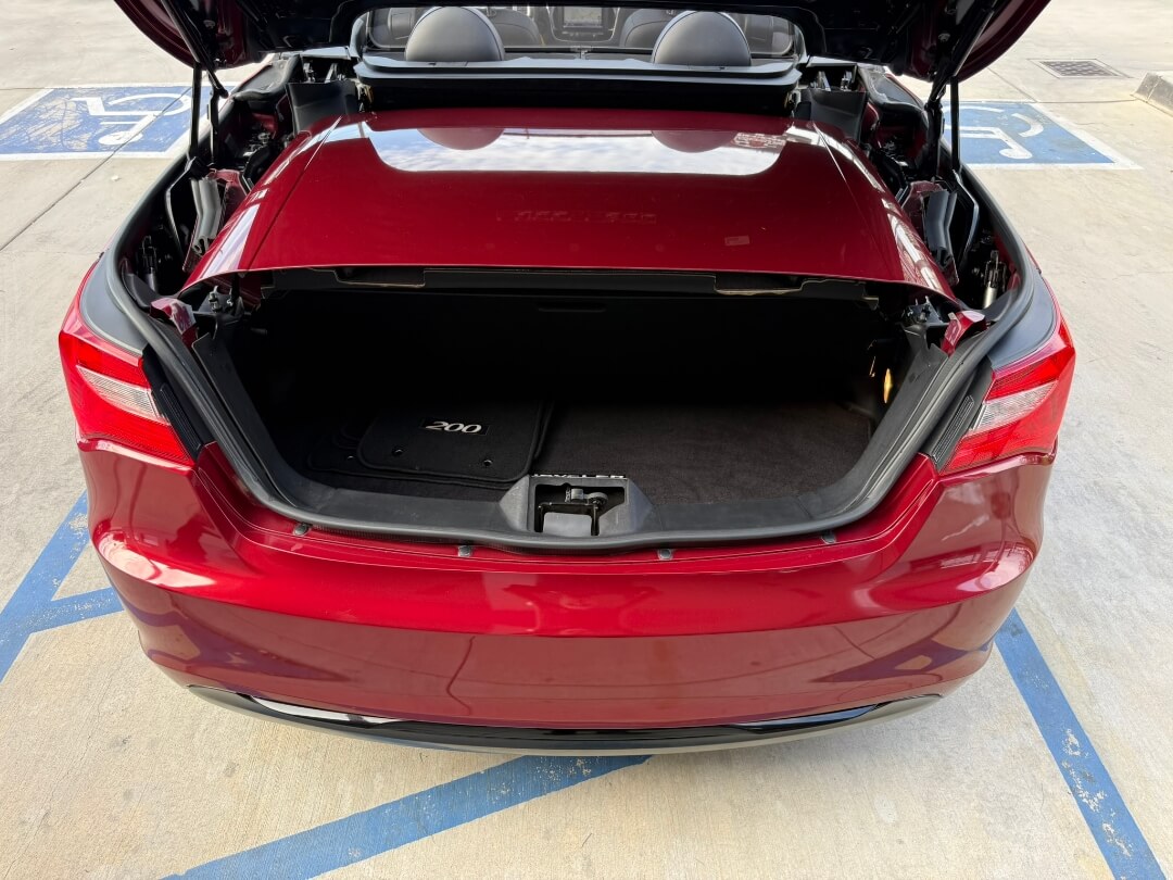 2012 Chrysler 200 S CONVERTIBLE 