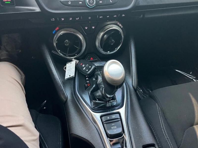 2023 Chevrolet Camaro 1LT - Photo 11