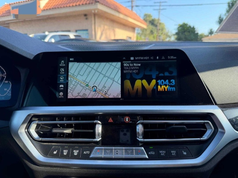 2022 BMW 3 Series 330e - Photo 12