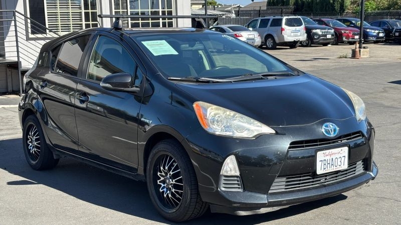 2013 Toyota Prius c