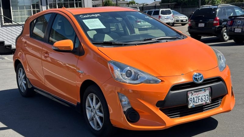 2017 Toyota Prius c