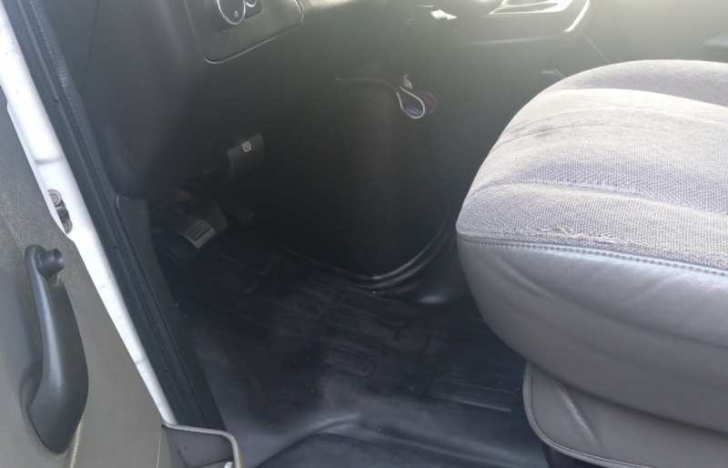 2013 Chevrolet Express G3500 - Photo 17