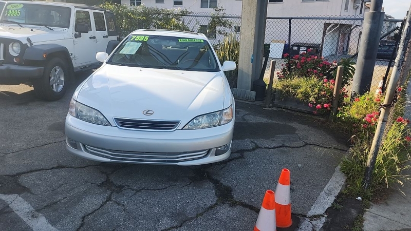 2000 Lexus ES 300