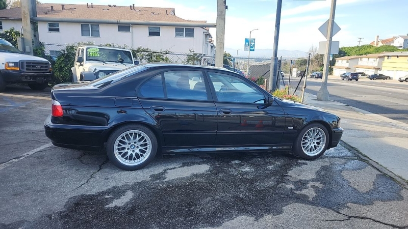 2001 BMW 5 Series 530i
