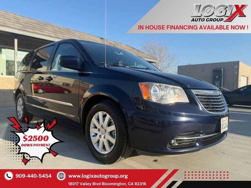 2016 Chrysler Town & Country Touring