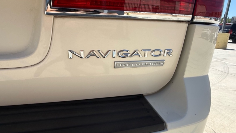 2008 Lincoln Navigator Luxury - Photo 9
