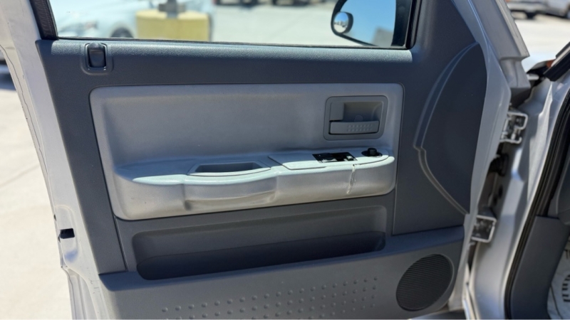 2006 Dodge Dakota SLT - Photo 12