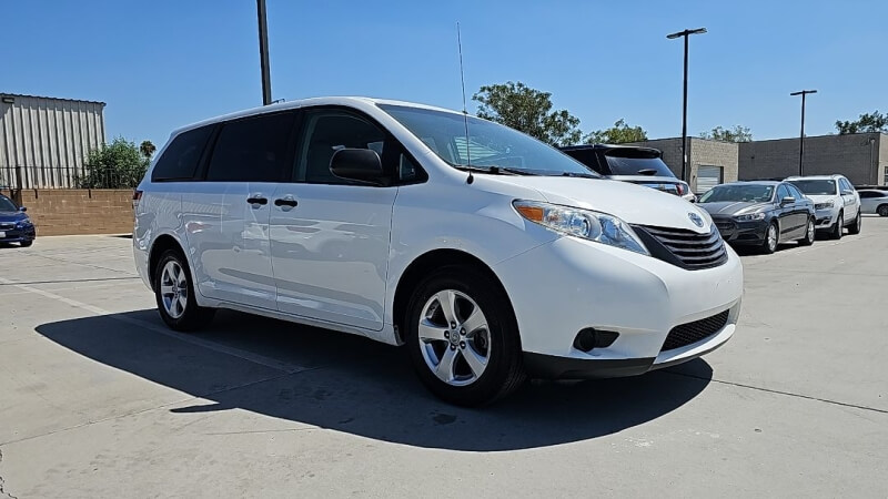 2012 Toyota Sienna Base 7-Passenger