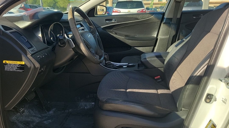 2011 Hyundai SONATA SE