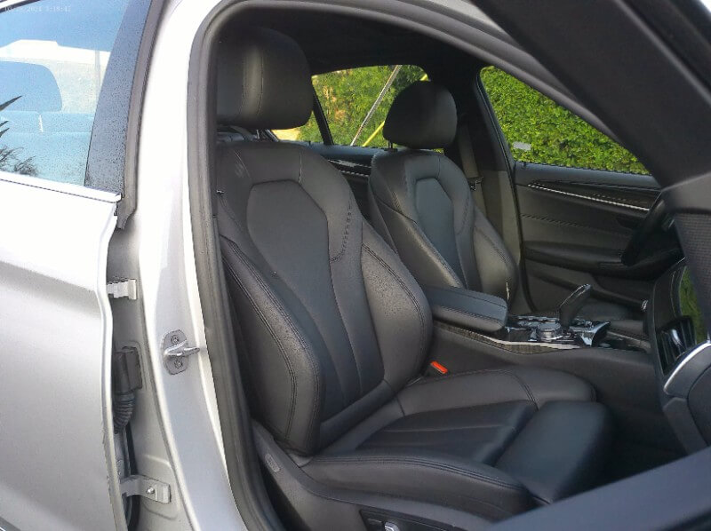 2019 BMW 5 Series 530e - Photo 16