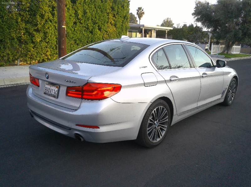 2019 BMW 5 Series 530e - Photo 8