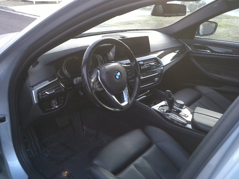 2019 BMW 5 Series 530e - Photo 13
