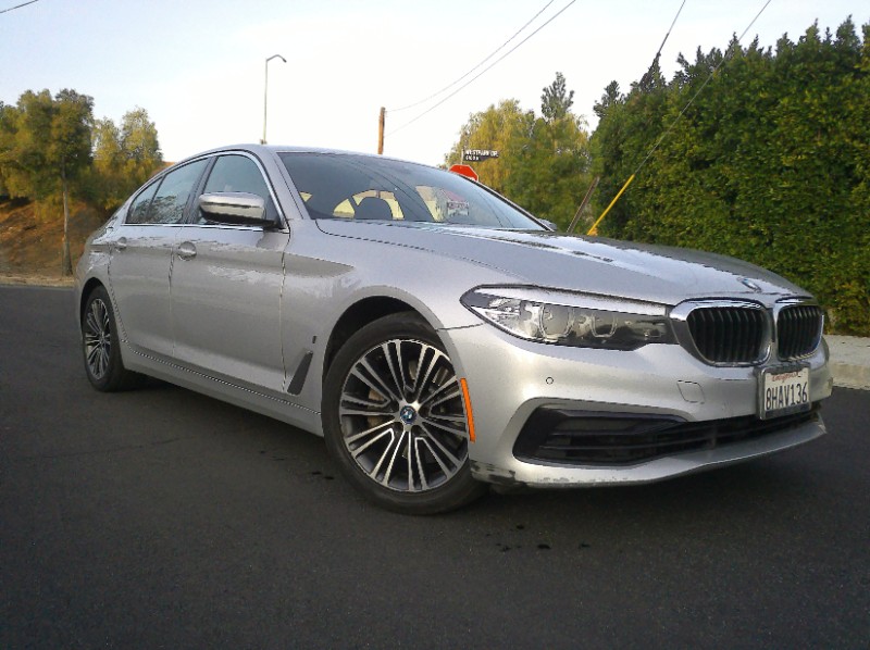 2019 BMW 5 Series 530e iPerformance Sedan's photo