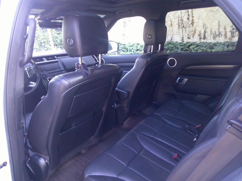 2018 Land Rover Discovery SE - Photo 18