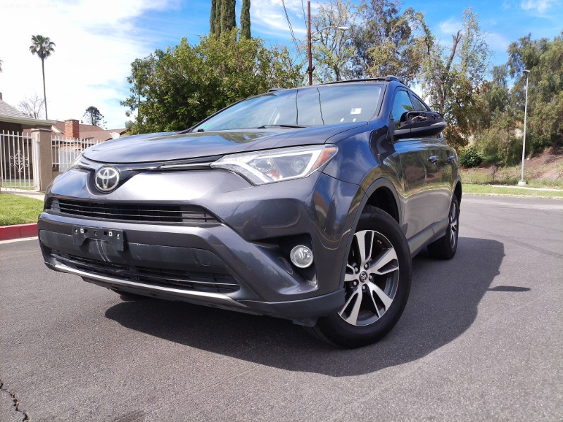 2017 Toyota RAV4 XLE