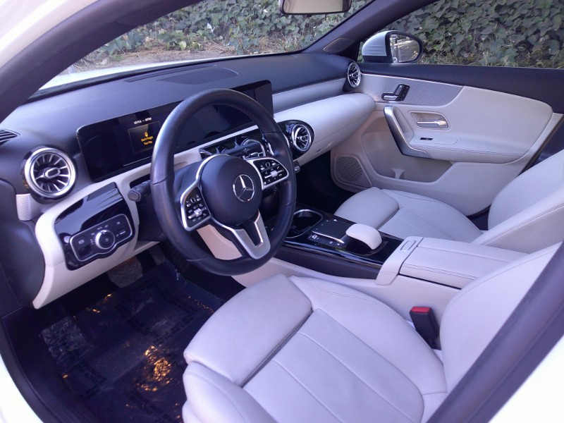 2021 Mercedes-Benz A-Class A220 - Photo 13