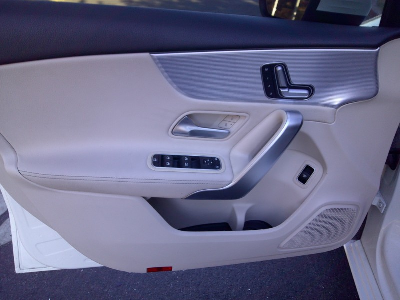 2021 Mercedes-Benz A-Class A220 - Photo 18