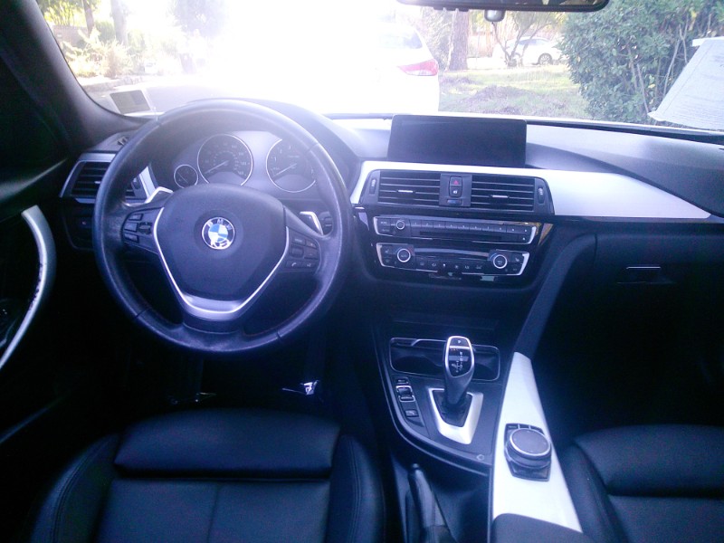 2017 BMW 3 Series 330i - Photo 13