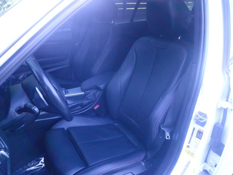 2017 BMW 3 Series 330i - Photo 19
