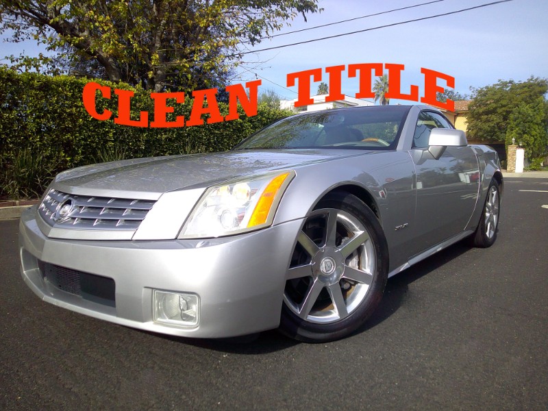 2004 Cadillac XLR V8 Roadster's photo