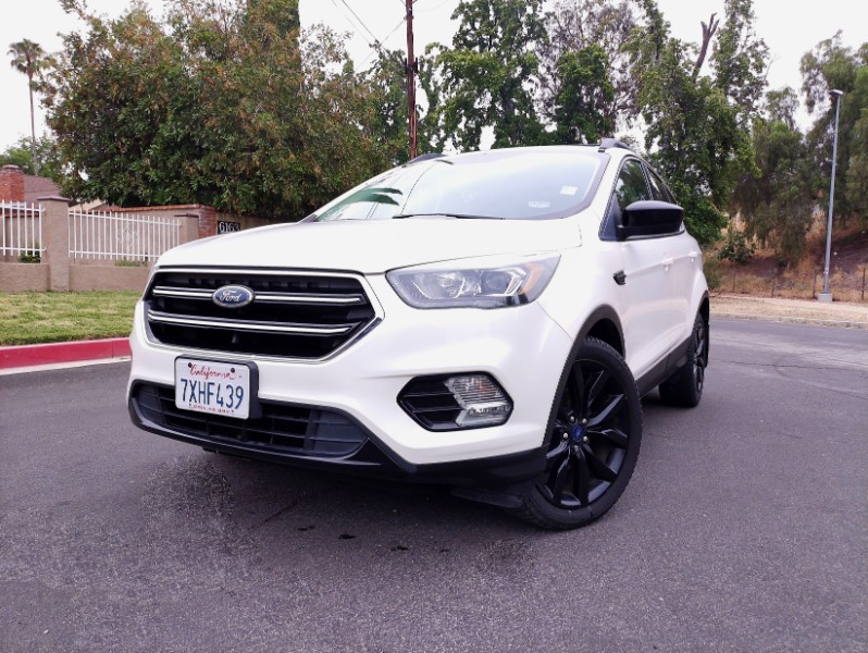2017 Ford Escape SE's photo