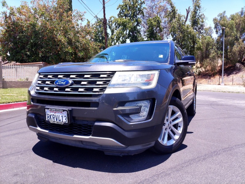 2016 Ford Explorer XLT FWD's photo