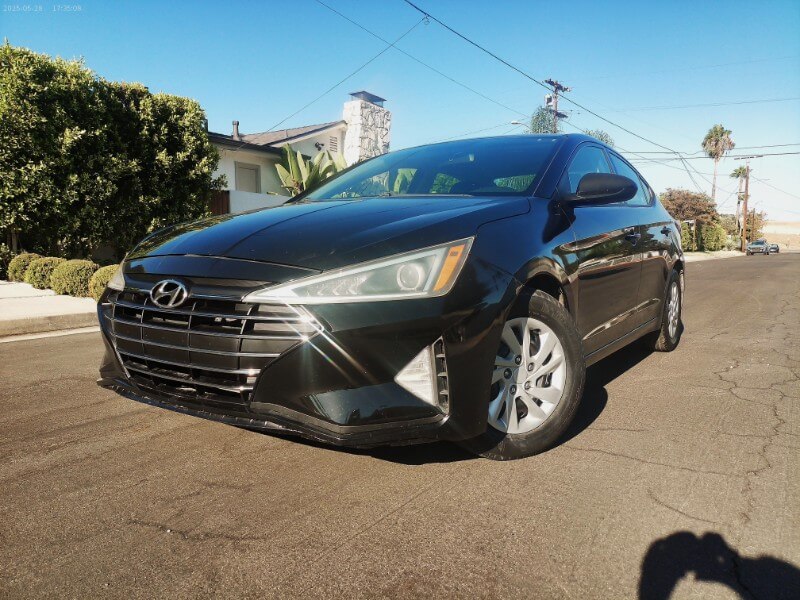 2019 Hyundai ELANTRA SE