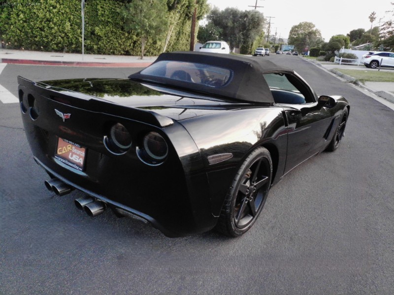 2005 Chevrolet Corvette Base