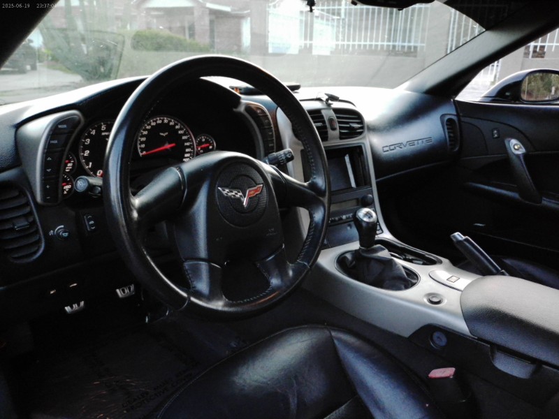 2005 Chevrolet Corvette Base