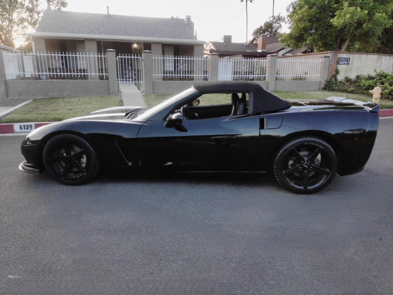 2005 Chevrolet Corvette Base