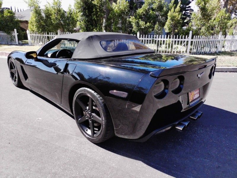 2005 Chevrolet Corvette Base