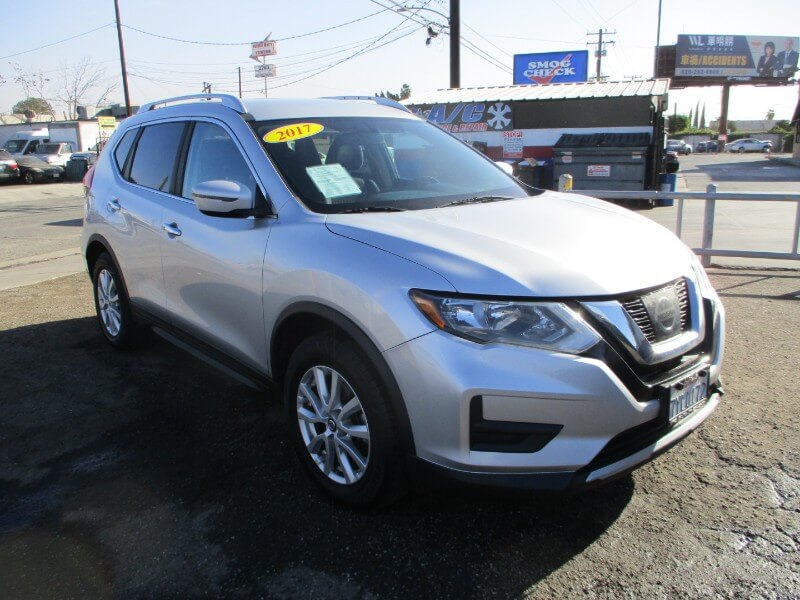 2017 Nissan Rogue SV