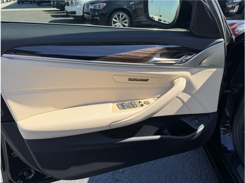 2020 BMW 5 Series 530i Sedan 4D