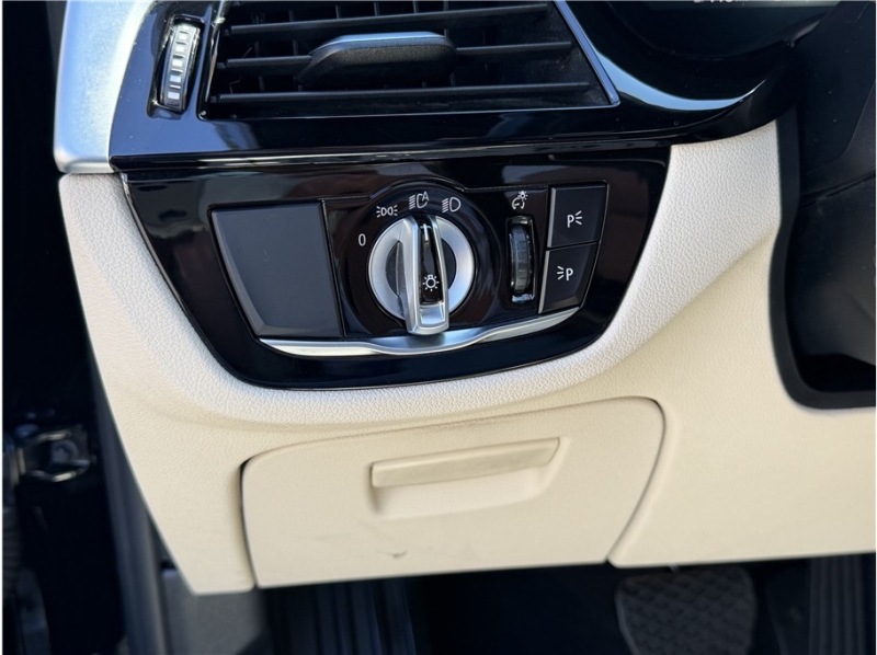 2020 BMW 5 Series 530i Sedan 4D