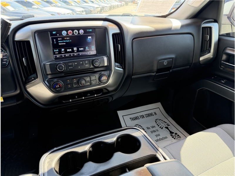 2018 Chevrolet Silverado 1500 Crew Cab LT Pickup 4D 5 3/4 ft