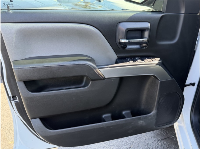 2018 Chevrolet Silverado 1500 Crew Cab LT Pickup 4D 5 3/4 ft