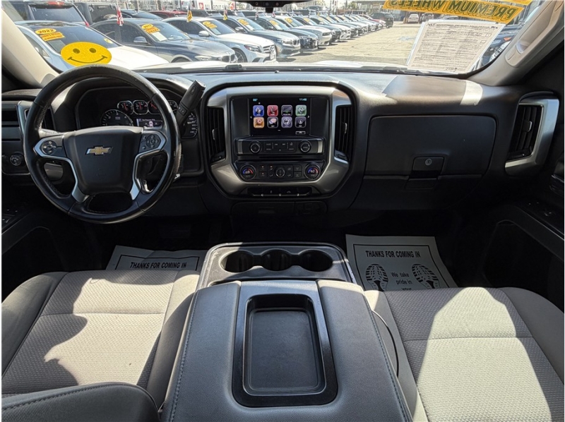 2018 Chevrolet Silverado 1500 Crew Cab LT Pickup 4D 5 3/4 ft