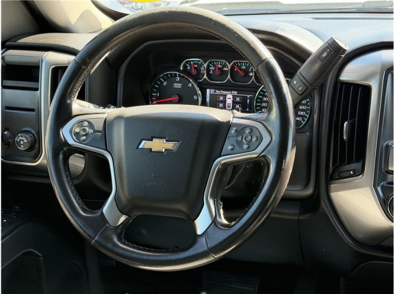 2018 Chevrolet Silverado 1500 Crew Cab LT Pickup 4D 5 3/4 ft