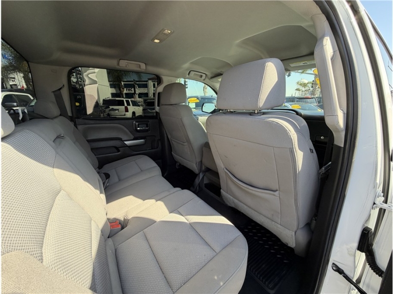 2018 Chevrolet Silverado 1500 Crew Cab LT Pickup 4D 5 3/4 ft