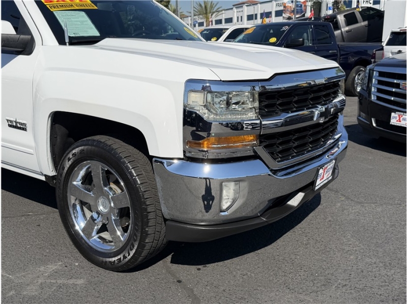 2018 Chevrolet Silverado 1500 Crew Cab LT Pickup 4D 5 3/4 ft