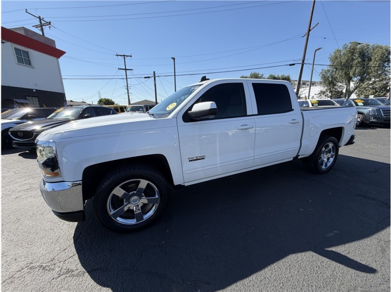 2018 Chevrolet Silverado 1500 Crew Cab LT Pickup 4D 5 3/4 ft